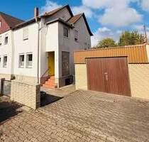 Stark sanierungsbedürftiges 3-Familienhaus auf Erbpachtgrundstück in Northeim