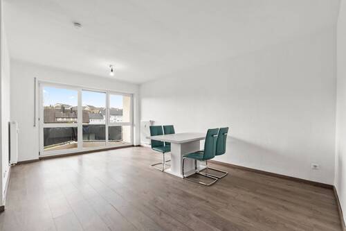 1 - #KOMINOS IMMOBILIEN# **NEUER KAUFPREIS** Moderne und helle 3-Zimmer ETW im 2. OG, in fußläufiger Entfernung zur Innenstadt