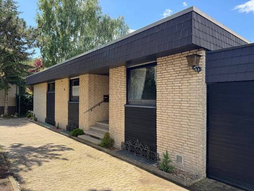 Nord(West)-Ansicht - 5 Zimmer Bungalow in Bad Nenndorf