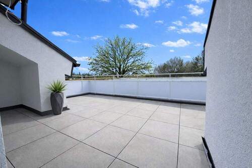 Balkon ESS - Etagenwohnung mit 67,00 m&sup2; in Esslingen am Neckar zum Kaufen