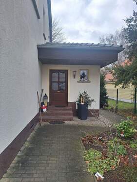 Hauseingang - 4 Zimmer Einfamilienhaus zum Kaufen in Meuselwitz