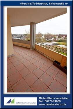 Oberursel Eichenstraße 19 12 Balkon 1.jpg - 