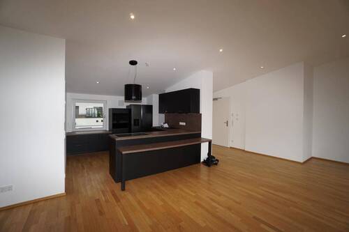 Wohnen EBK - Terrassenwohnung mit 105,00 m&sup2; in Kirchheim bei München zur Miete