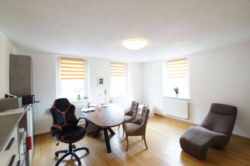 WE/Praxis 1. OG rechts - Büro/WZ - 