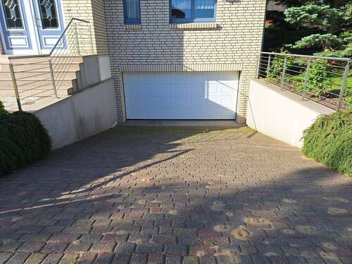 Zufahrt Garage - 
