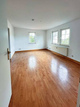Wohnzimmer - 2 Zimmer Etagenwohnung zur Miete in Hachenburg VG
