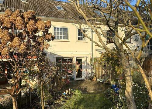 Rückansicht - 3 Zimmer Reihenmittelhaus in Hamburg