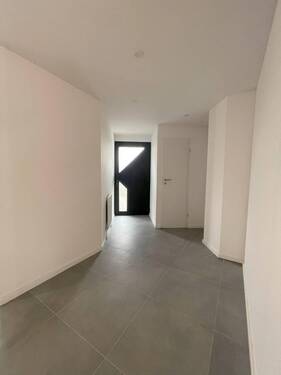 Bild 3 - 6 Zimmer Reihenmittelhaus in Unterschleißheim