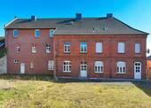 ...die Hofansicht - 1 Zimmer Mehrfamilienhaus, Wohnhaus zum Kaufen in Arendsee