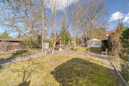 Garten mit viel Grün - 