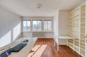 Raum im Dachgeschoss - 