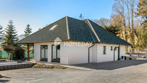 Außenansicht 2 - 5 Zimmer Einfamilienhaus zum Kaufen in Ribnitz-Damgarten