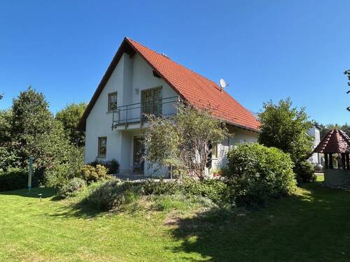 Bild 1 - Kompakt & charmant - Einfamilienhaus in MeierndorfBurk