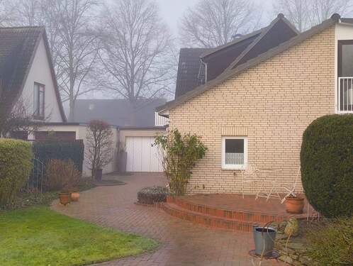 Hausansicht vom Garten - 3 Zimmer Doppelhaushälfte in Bremen