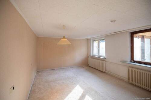 EG Raum im ehemaligen Stall - 