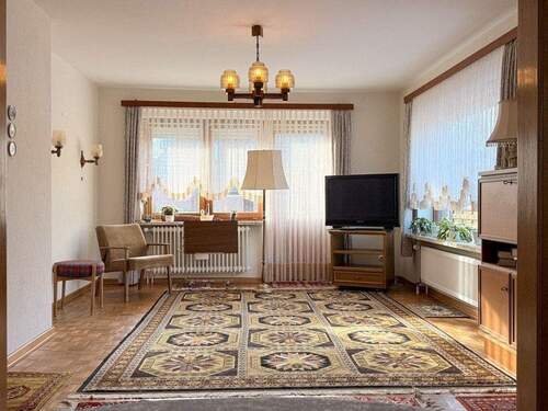 Wohnzimmer - 4 Zimmer Einfamilienhaus in Husum