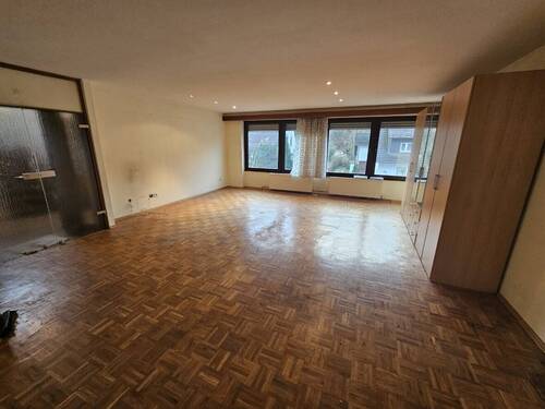 Wohnbereich - 5 Zimmer Mehrfamilienhaus, Wohnhaus zum Kaufen in Kaiserslautern