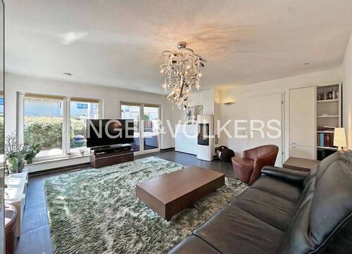 Weitere Ansicht Wohnzimmer - 3 Zimmer Bungalow in Rosbach vor der Höhe