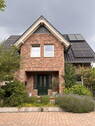 Bild 1 - Großzügiges Einfamilienhaus mit teilweise sonnigem Garten und Carport in Groß Reken