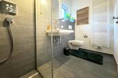 Duschbad mit Tageslicht - 
