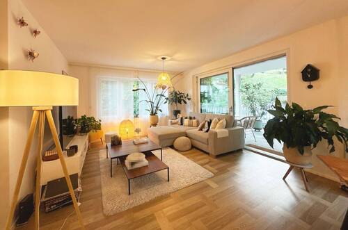 heller Wohnbereich - Etagenwohnung mit 103,00 m² in Stuttgart zur Miete