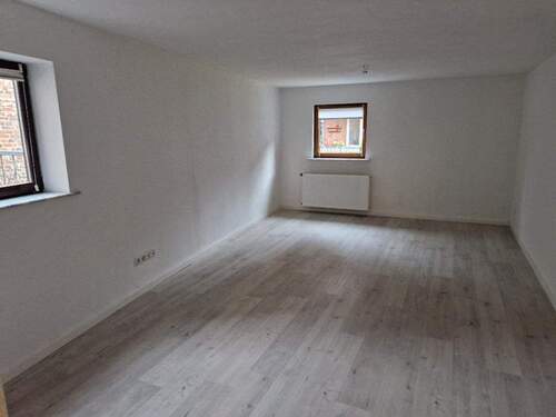 1.OG-ZIMMER-INNENHOF - 