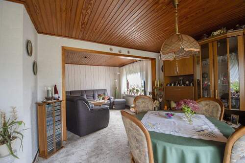 Wohn- und Esszimmer - 