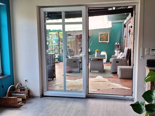 Blick Wohnzimmer Terasse - 