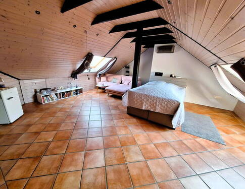 Schlafzimmer mit Klima OG - 