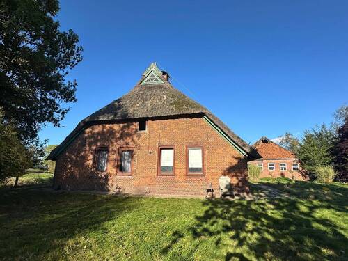 Gartenansicht Wohnhaus - 3 Zimmer Bauernhaus, Landhaus zum Kaufen in Ovelgönne
