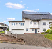 #KOMINOS IMMOBILIEN# Einfamilienhaus mit Einliegerwohung in Biekhofen - Attendorn