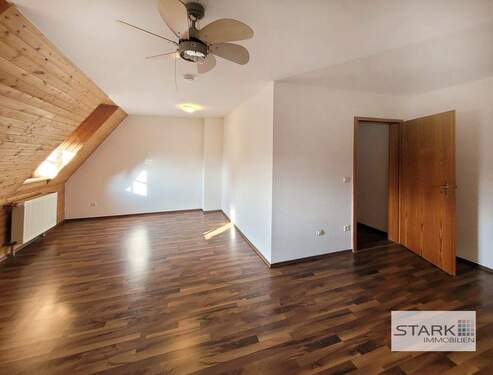 Raum oberhalb Schlafebene Ansicht II.jpg - 