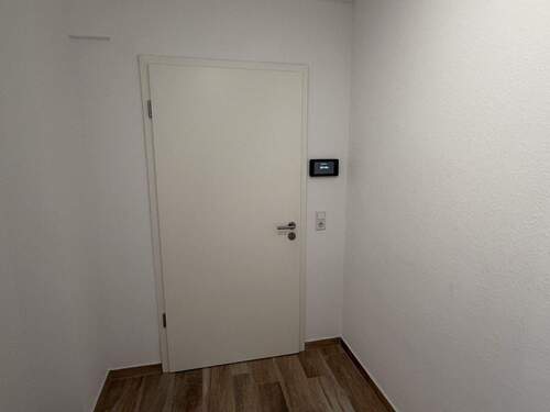 Eingang mit Kamera - 