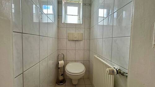 separates WC - 