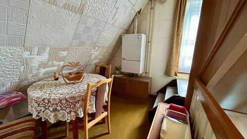 Dachgeschoss mit Erdgas-Therme - 