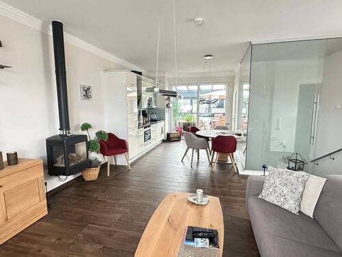 Wohn- Essbereich - 5 Zimmer Etagenwohnung zum Kaufen in Rastede