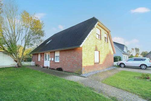 Hausansicht - Neuer Preis! Zweifamilienhaus für Familien - EG für Sie, OG zur Vermietung!