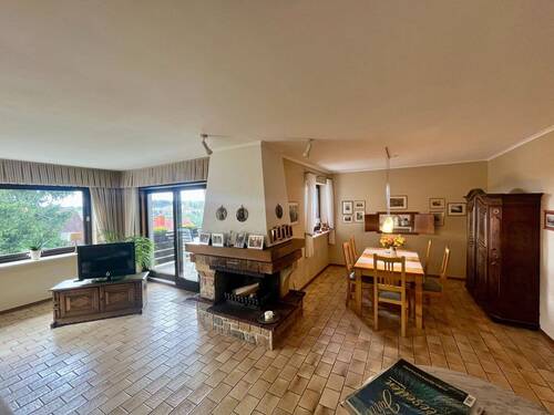 Bild 3 - 5 Zimmer Einfamilienhaus in Schmitten