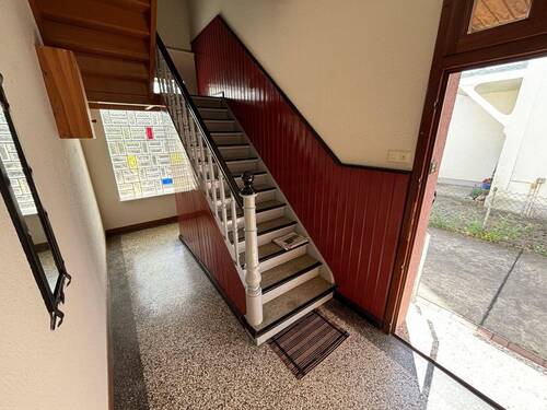 Aufgang zur Mietwohnung - 