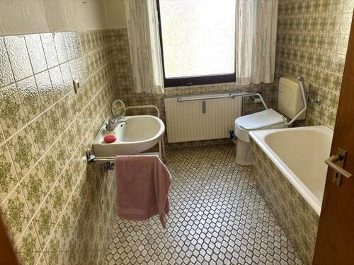 Bad Wohnung Erdgeschoss - 