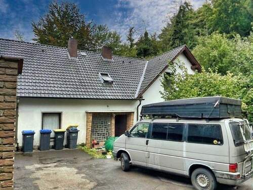 13-Zimmer-Landhaus - 1 Zimmer Mehrfamilienhaus, Wohnhaus zum Kaufen in Porta Westfalica