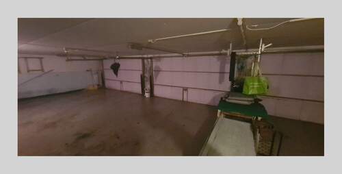 Tiefgaragenstellplatz - 