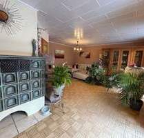 ANSPRECHENDE DOPPELHAUSHÄLFTE MIT LIEBEVOLLEM GARTEN IN NANDLSTADT