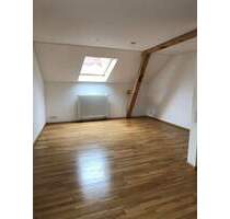 Attraktive 2-Zimmer-Dachgeschosswohnung in denkmalgeschütztem Haus - Kaiserslautern Innenstadt