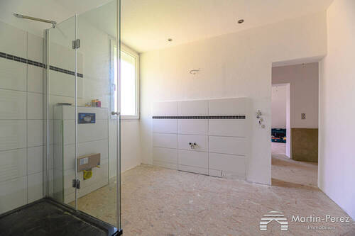 EG Wohnung Hauptbad - 