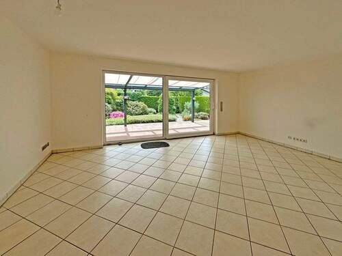 Wohnzimmer - Doppelhaushälfte mit 104,00 m² in Norderstedt zum Kaufen
