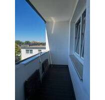 Dachgeschoss-Wohnung mit Balkon und Einbauküche, Lp-Süd - Lippstadt-Süd Kernstadt