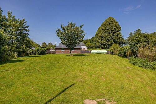 Garten hinter dem Backkhaus - 