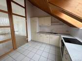 Küche mit Durchgang zum Wohnzimmer - 