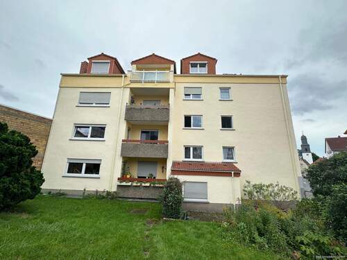 Außenansicht - 2-Zimmer-Dachgeschosswohnung, Balkon, ruhige Lage im alten Ortskern von Eschborn - Bitte Texte lesen!